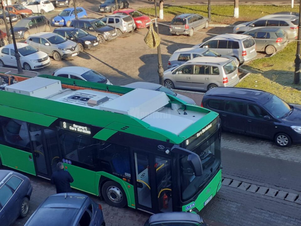 Autobuzul TPL în probe pe linia către Aeroportul Salcea