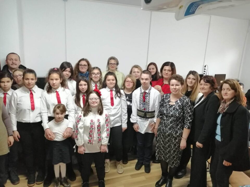 „Dăruind, vei dobândi!”, activități desfășurate la Centrul Școlar de Educație Incluzivă Suceava