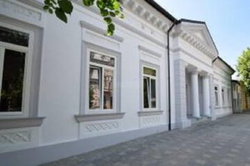 Biblioteca Municipală „Eugen Lovinescu” din Fălticeni