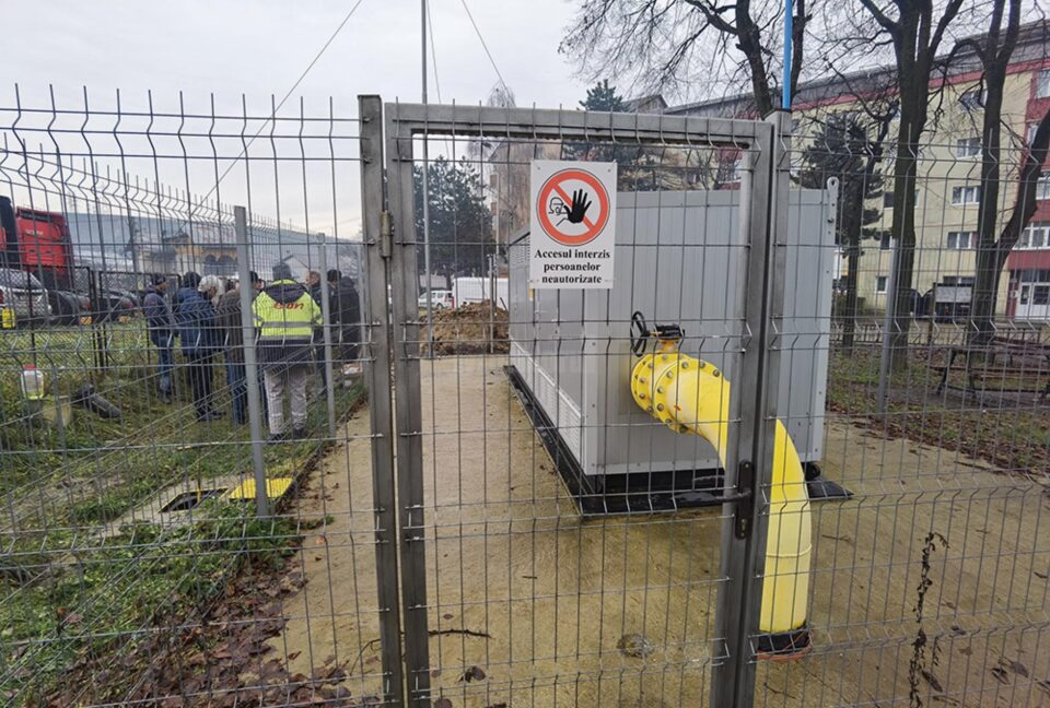 Gazul metan a ajuns și în cartierul Tineretului – robinetul a fost deschis miercuri de primarul Sucevei