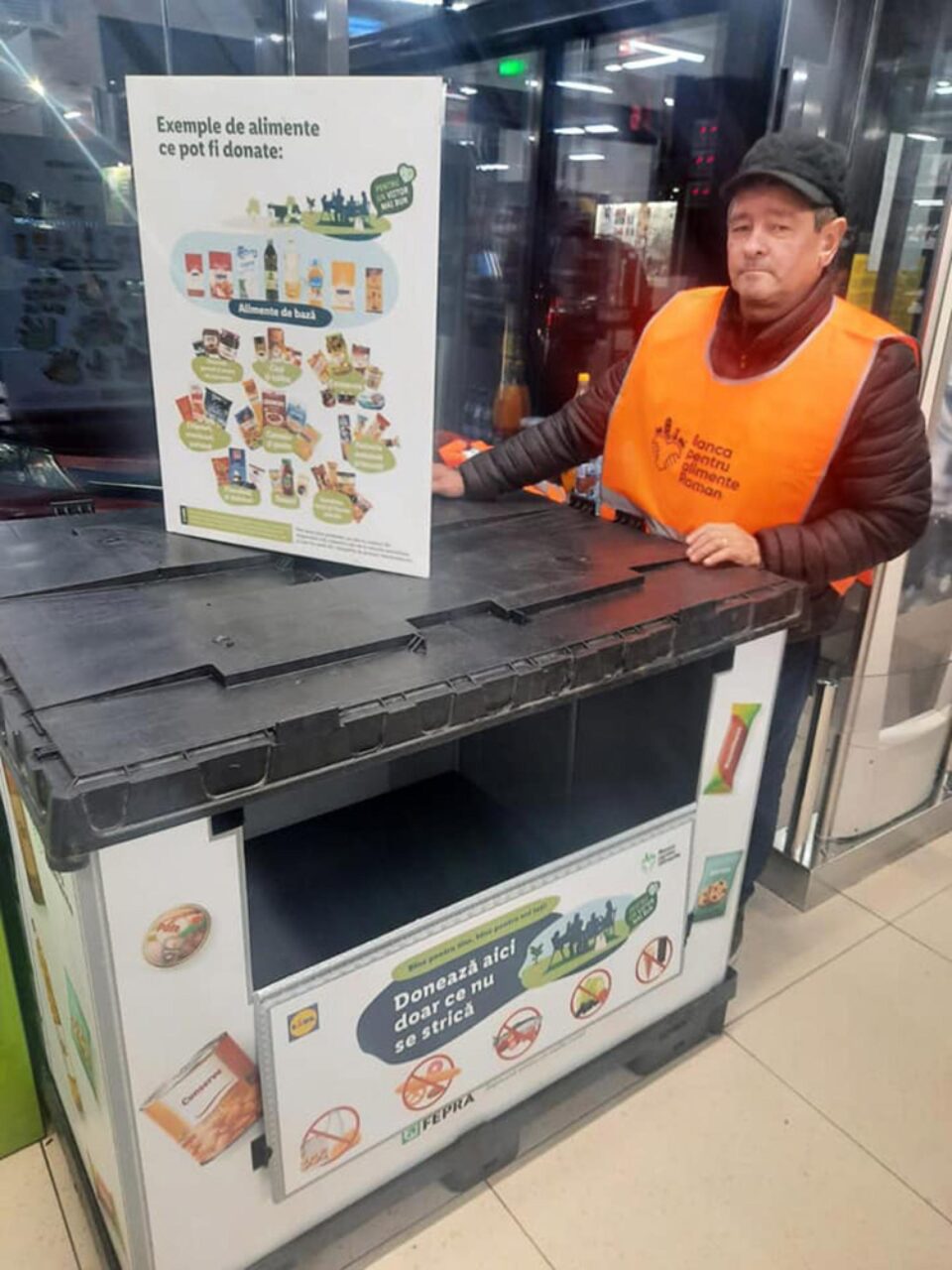 Puteți ajuta bătrânii și copiii vulnerabili, donând alimente neperisabile la banca de alimente din magazinele Lidl