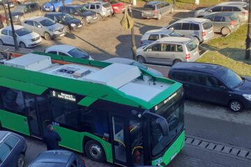 Autobuzul TPL în probe pe linia către Aeroportul Salcea