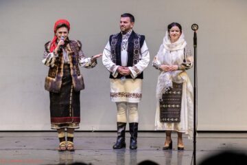 Gala de premiere „10 pentru folclor”, ediția a VII-a, a reunit pe aceeași scenă artiști din mai multe zone ale țării, într-o „poveste autentică de iarnă”