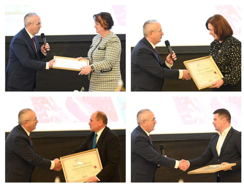 Medicul neurolog Daniela Neagu, secretarul de stat Doina Iacoban, vicepreședintele CJ Niculai Barbă și dr. Alexandru Calancea au primit diplome de la prof.univ.dr. Daniel Coriu Medicul neurolog Daniela Neagu, secretarul de stat Doina Iacoban, vicepreședintele CJ Niculai Barbă și dr. Alexandru Calancea au primit diplome de la prof.univ.dr. Daniel Coriu