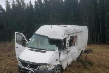 Accident, duminică dimineață, la Poiana Stampei