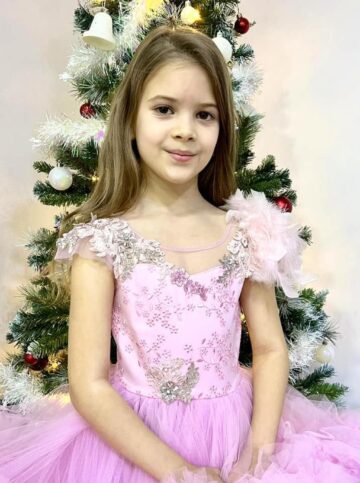 Sara Tîrnoveanu