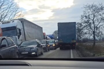 Trafic de coșmar pe E 85 . Coada de tiruri este la Dănila