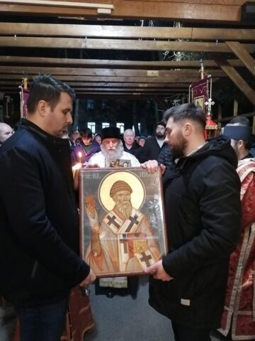 Procesiune cu Sf. Moaște ale Sf. Ierarh Spiridon, la Biserica din curtea Spitalului Vechi Suceava