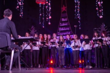 Spectacolul caritabil „Fii bun și dăruiește!”, la Colegiul din Gura Humorului