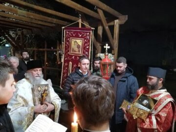 Procesiune cu Sf. Moaște ale Sf. Ierarh Spiridon, la Biserica din curtea Spitalului Vechi Suceava