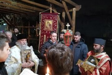 Procesiune cu Sf. Moaște ale Sf. Ierarh Spiridon, la Biserica din curtea Spitalului Vechi Suceava