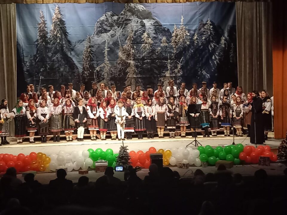 Concert de colinde organizat de Asociația Culturală „Sfântul Mitropolit Dosoftei”