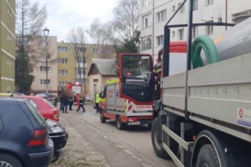 Două subsoluri de blocuri, incendiate intenționat în cartierul George Enescu