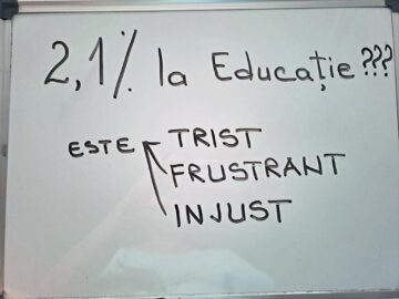 Mesaje de protest scrise pe tablele din clase