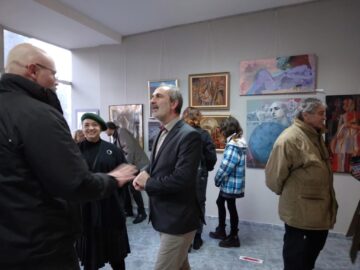 30 de artiști plastici profesioniști și-au reunit lucrările în „Anuala 2022”, la Galeria de Artă „Ion Irimescu” Suceava