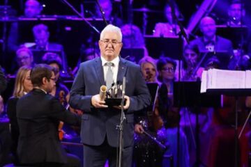 Primarul municipiului Suceava, Ion Lungu, la Gala Premiilor de Excelență AMR 2022