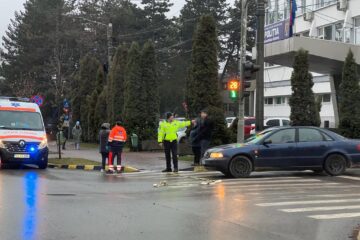 Femeie accidentată pe trecerea de pietoni de lângă Poliția municipiului Suceava