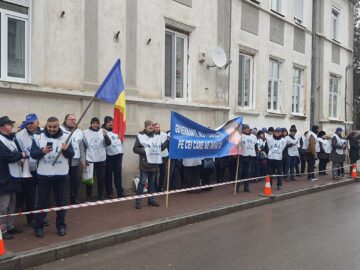 Angajații din învățământ au protestat în stradă: „Nu ne vom opri aici”