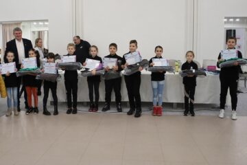 Primăria Fălticeni a premiat sportivii medaliați în competițiile naționale și internaționale în anul 2022