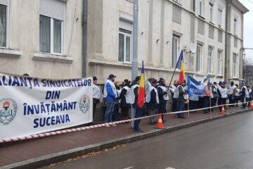 Protestatarii și-au scandat nemulțumirile