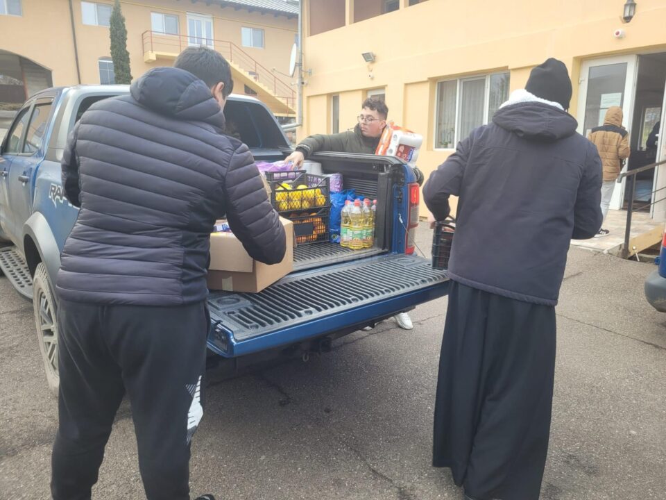 Acțiunea „Bucatele de recunoștință”, organizată la Colegiul Tehnic „Alexandru Ioan Cuza” Suceava Acțiunea „Bucatele de recunoștință”, organizată la Colegiul Tehnic „Alexandru Ioan Cuza” Suceava