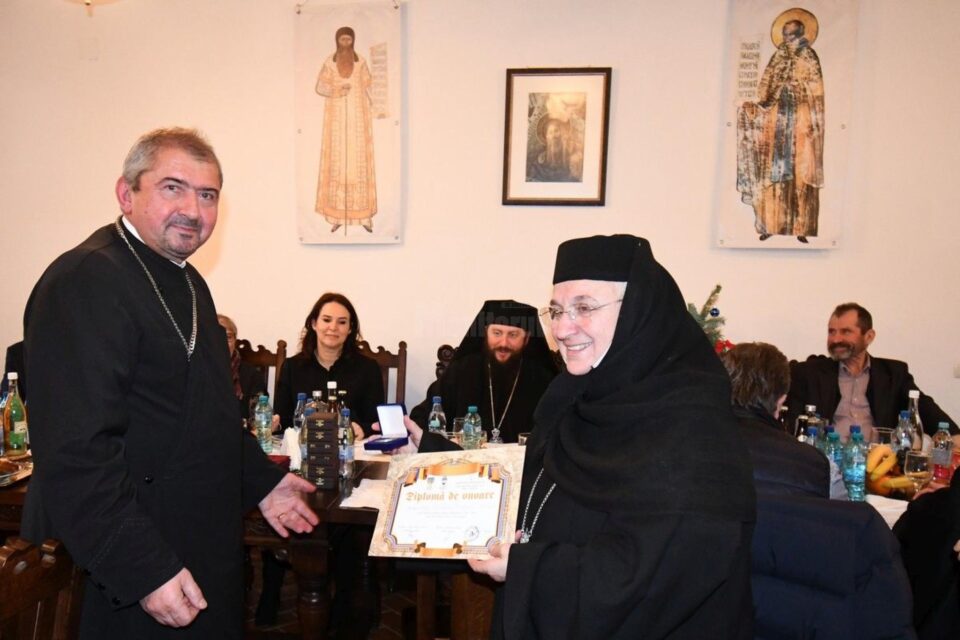 Pr. dr Ioan Viorel Vârlan și stavrofora dr. Gabriela Platon foto Constantin Ciofu