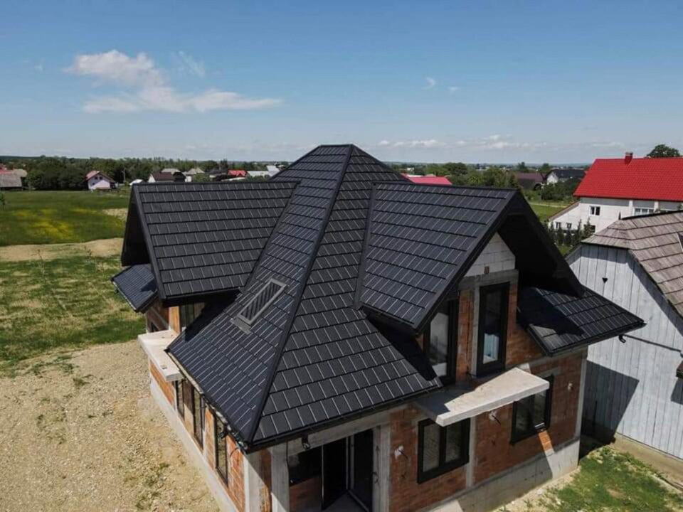Firma SOLVILUC Marginea recomandă un tip nou de acoperișuri, care impresionează prin design și calitate