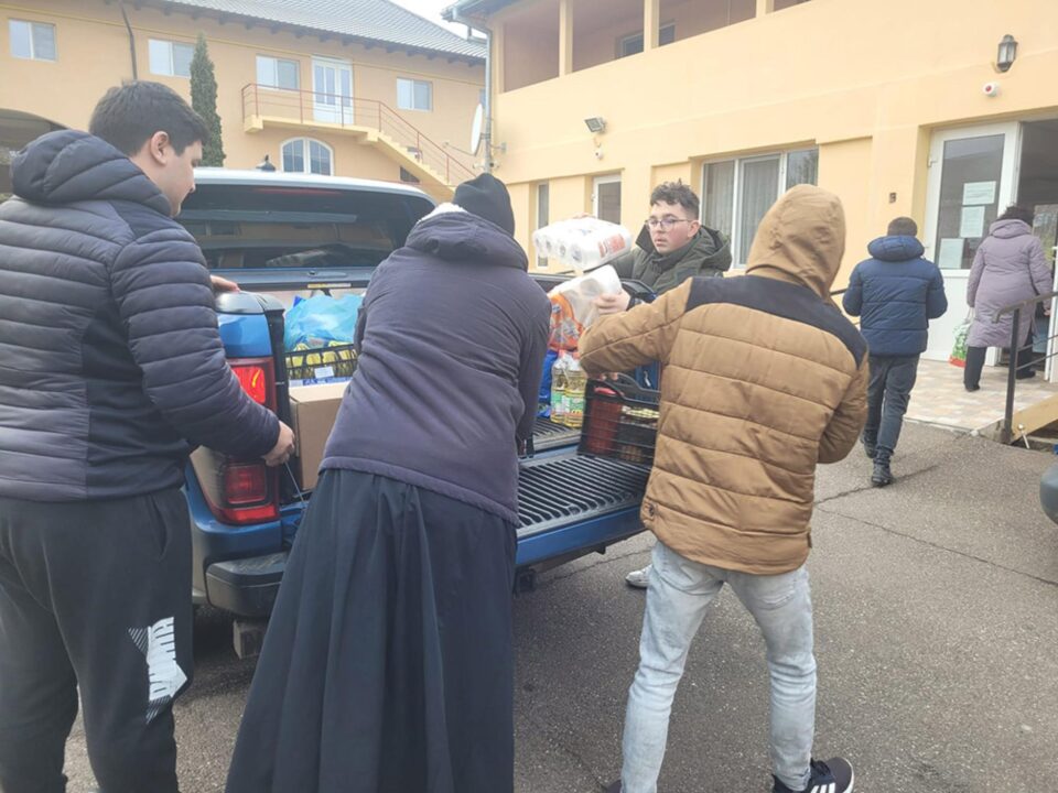 Acțiunea „Bucatele de recunoștință”, organizată la Colegiul Tehnic „Alexandru Ioan Cuza” Suceava