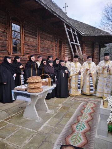Pictura și catapeteasma paraclisului Mănăstirii Voroneț, sfințite de Preasfințitul Părinte Damaschin Dorneanul