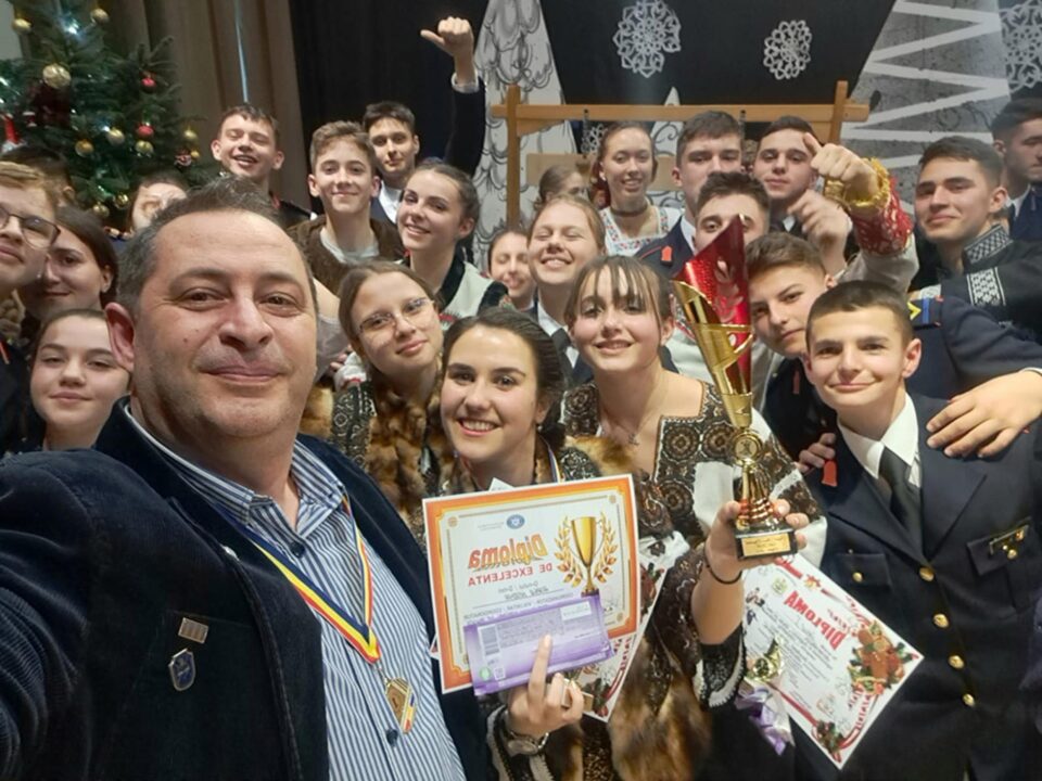 Distincții pentru elevii militari