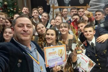 Distincții pentru elevii militari