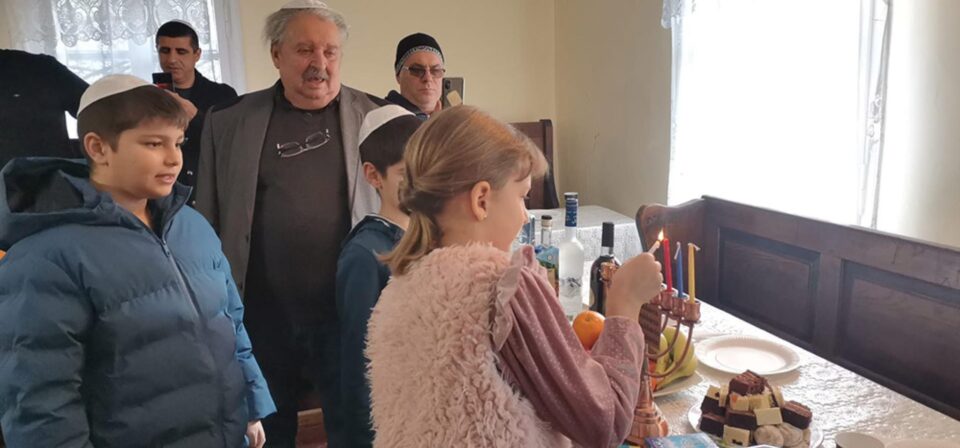 Aprinderea lumânărilor