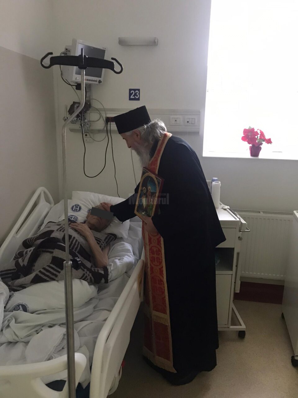 Preotul Constaantin Diaconașu vestește Nașterea Domnului