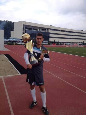 Fotbalistul Adrian Ungureanu, în 2012