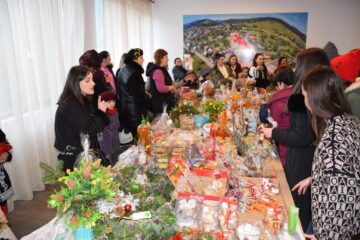 Aproape 40.000 de lei, adunați în scop caritabil cu ajutorul elevilor și profesorilor din Putna