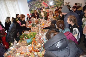 Aproape 40.000 de lei, adunați în scop caritabil cu ajutorul elevilor și profesorilor din Putna