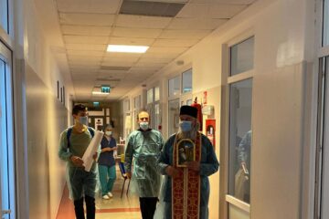 Preotul Constantin Diaconașu vestește Nașterea Domnului