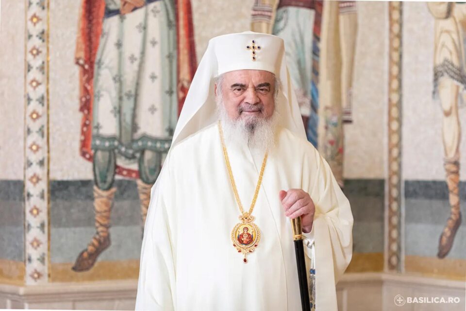 Preafericitul Părinte Patriarh Daniel: „Nașterea lui Hristos unește cerul cu pământul”