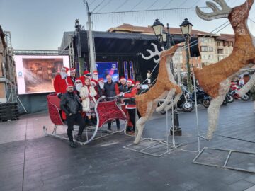 Motocicliști „Străjerii Motorcycle Friends” Suceava s-au îmbrăcat în Moș Crăciun și au oferit cadouri copiilor