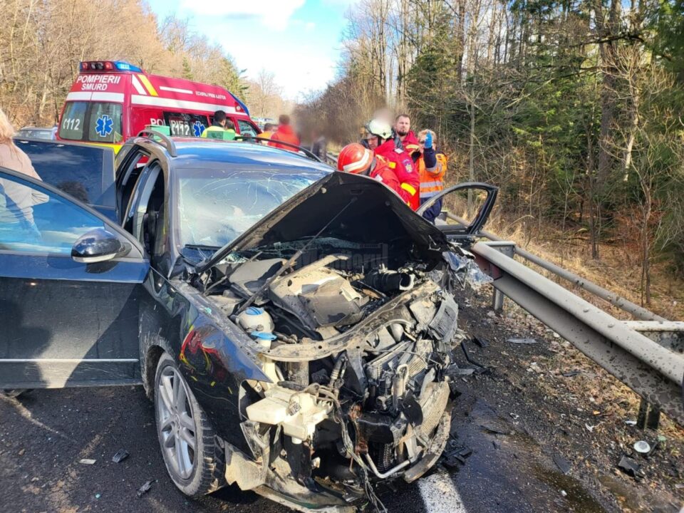 Un autoturism a intrat pe contrasens, cauza accidentului cu opt răniți din pădurea de la Ilișești