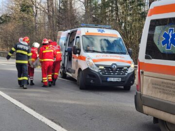 Un autoturism a intrat pe contrasens, cauza accidentului cu opt răniți din pădurea de la Ilișești