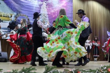 Spectacolul „Sfânta seară de Crăciun”, la Poiana Stampei