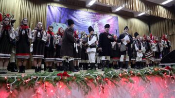 Spectacolul „Sfânta seară de Crăciun”, la Poiana Stampei