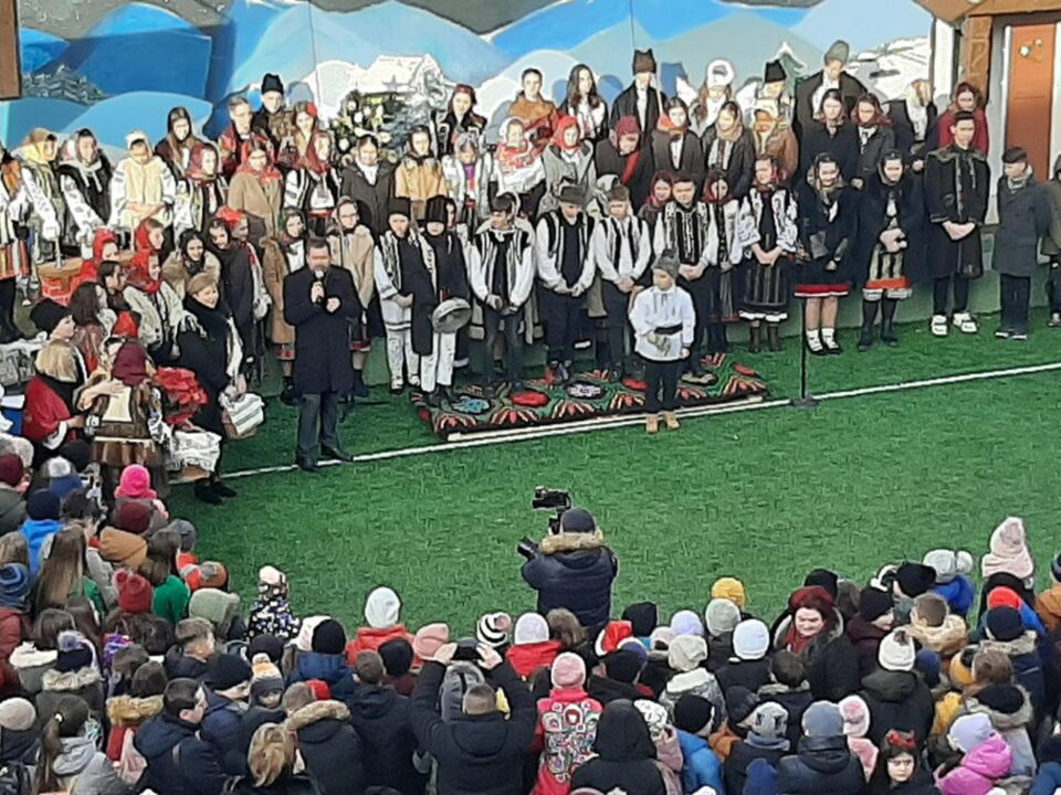 Vestitorii bucuriei, la Școala „Miron Costin” Suceava