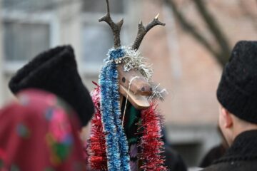 Festivalul datinilor, pe platoul de la statuia lui Bogdan Vodă