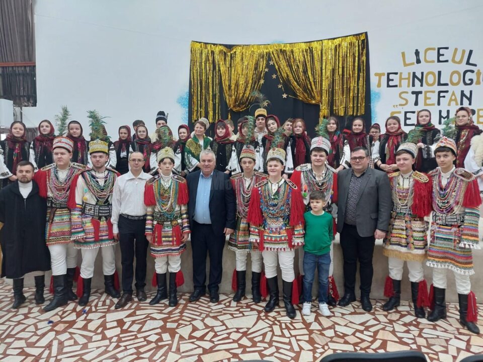 Festivalul de datini și obiceiuri de iarnă „După datina străbună”, la Cajvana