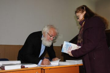 Un nou volum de versuri purtând semnătura lui Constantin Bulboacă, lansat miercuri, la Fălticeni