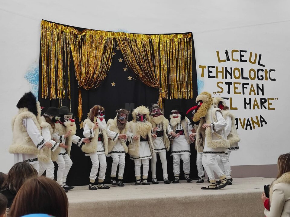 Festivalul de datini și obiceiuri de iarnă „După datina străbună”, la Cajvana