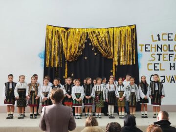 Festivalul de datini și obiceiuri de iarnă „După datina străbună”, la Cajvana