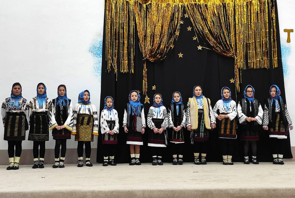 Festivalul de datini și obiceiuri de iarnă „După datina străbună”, la Cajvana